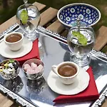 Pensiune Fi̇li̇zce Konuk Evi Alacati