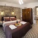 Fi̇li̇zce Konuk Evi Alacati