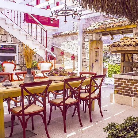 Fi̇li̇zce Konuk Evi Maison d'hôtes *