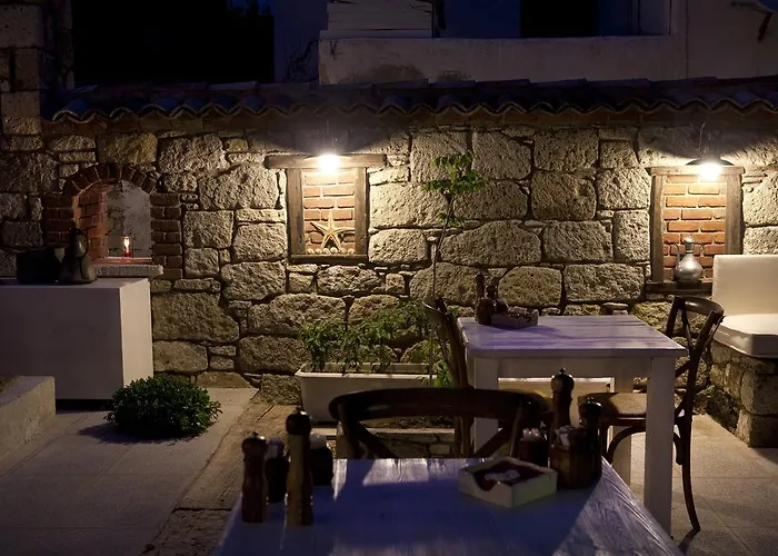 Maison d'hôtes Fi̇li̇zce Konuk Evi Alaçatı