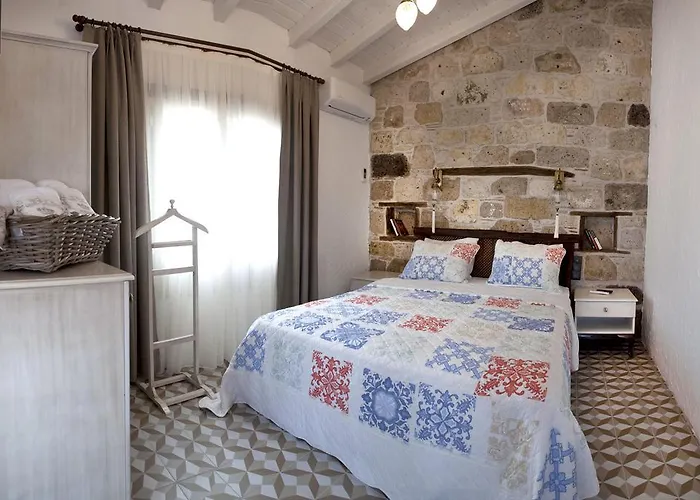 Maison d'hôtes Fi̇li̇zce Konuk Evi Alaçatı