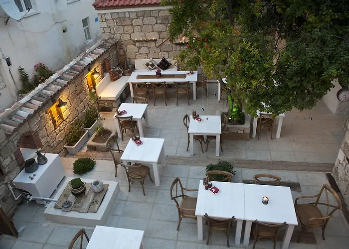 Fi̇li̇zce Konuk Evi * Alacati