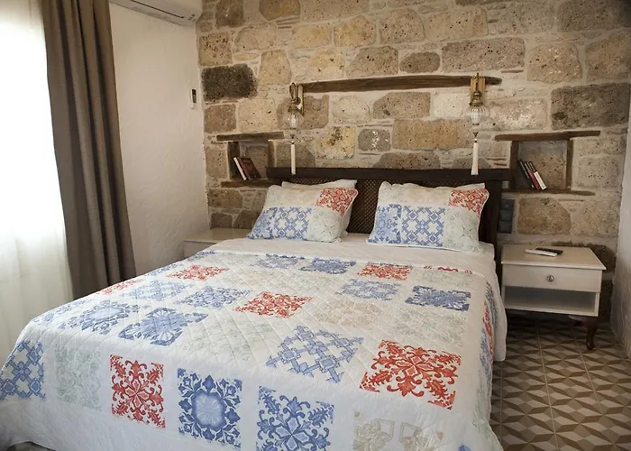 Fi̇li̇zce Konuk Evi *