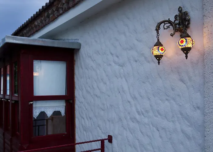 Fi̇li̇zce Konuk Evi * Alaçatı