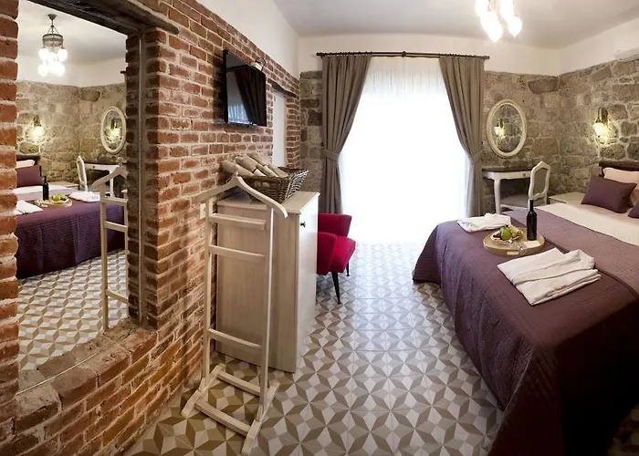 Maison d'hôtes Fi̇li̇zce Konuk Evi Alaçatı