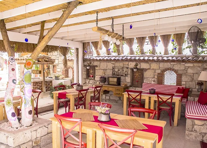 Fi̇li̇zce Konuk Evi Maison d'hôtes